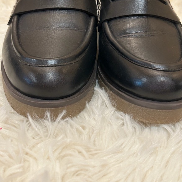 Boden Navy Chunky Heel Loafer - Picture 2 of 10